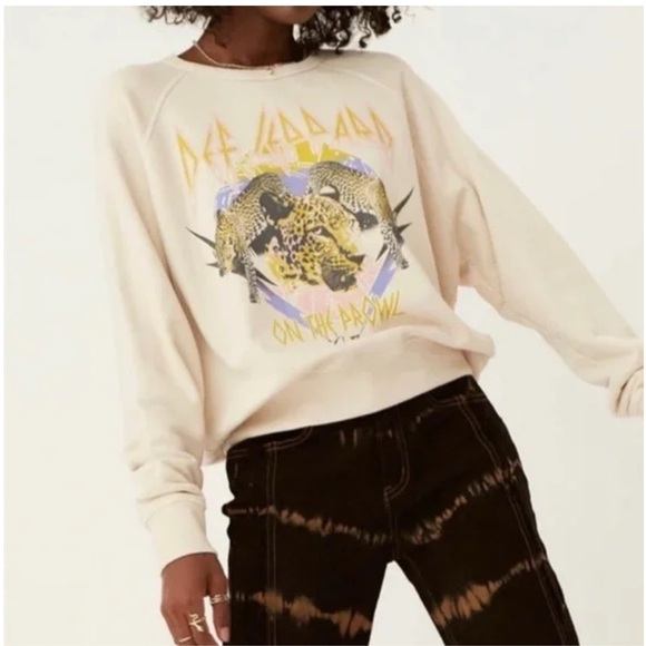 Free People Daydreamers Def Leopard Cream Crewneck Sweatsh sz M - Picture 2 of 7
